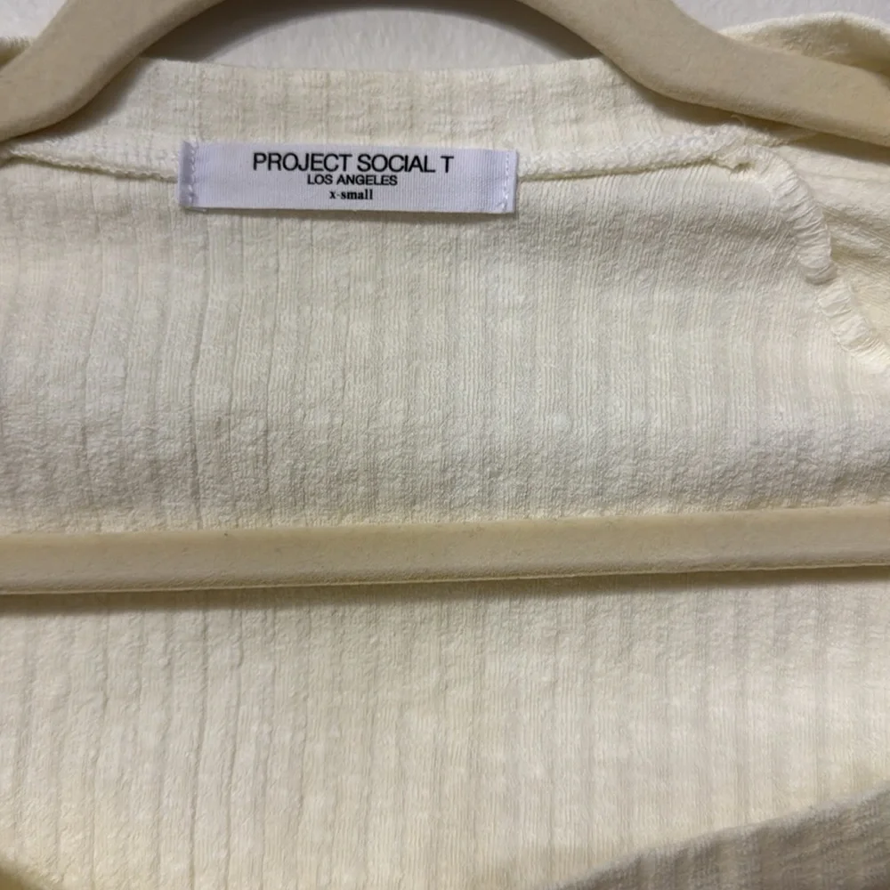 Project Social T Ribbed Long Sleeve with Ruching x-Small - Picture 4 of 6